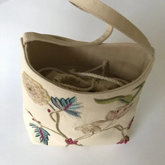 Special Occassion Beautiful Embroidered Handbag NWOT - Picture 2 of 11